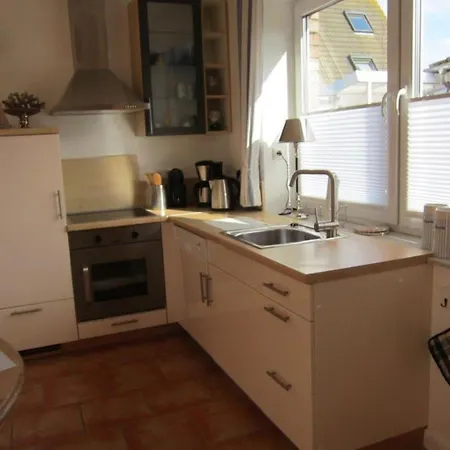 Anna Sandbank Apartment *